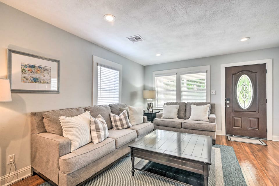 ~ 1 Mi to Pier & Beaches! Family Home in Galveston House in Galveston Island