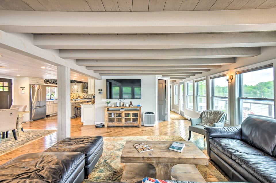 Stunning Enfield Home w/ Deck & Boat Dock! House in Vermont