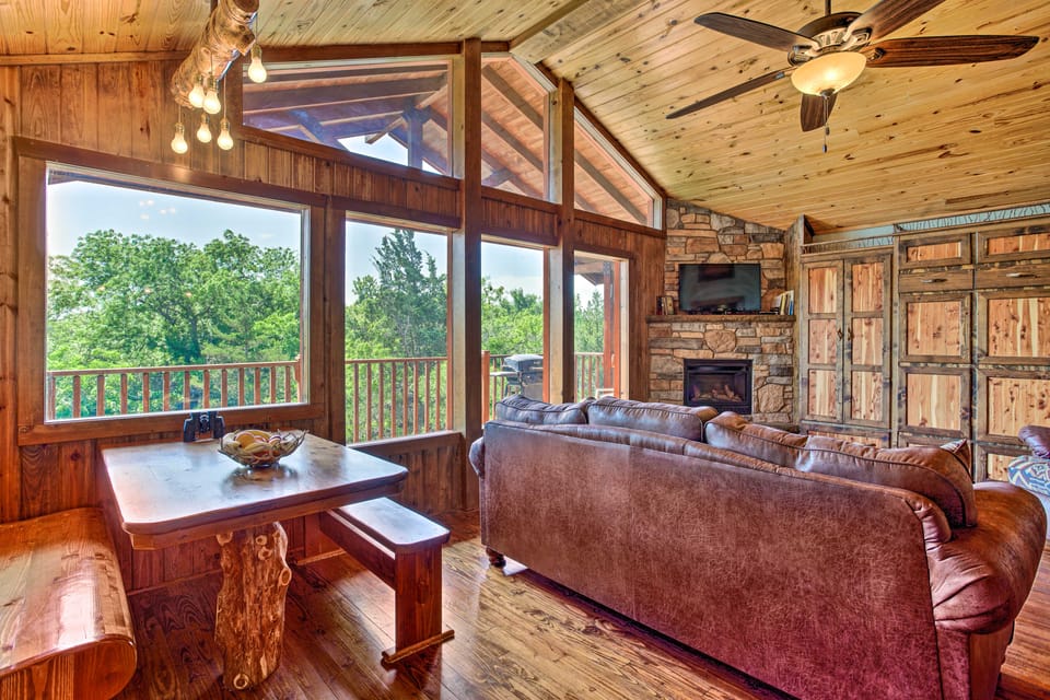 Beautiful Country Cabin on Crooked Creek Farm! House in Oklahoma