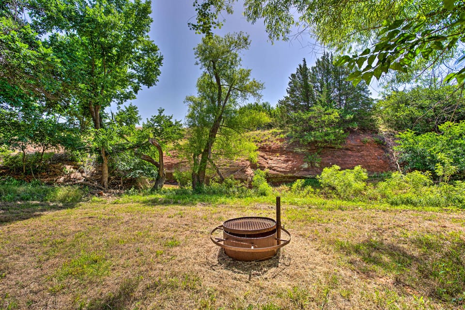 Beautiful Country Cabin on Crooked Creek Farm! House in Oklahoma