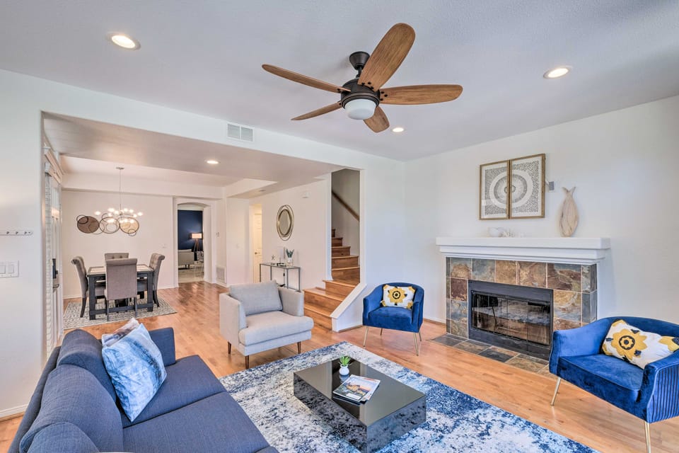 Oceanside Home w/ Rooftop Patio - Steps to Beach! House in Oceanside