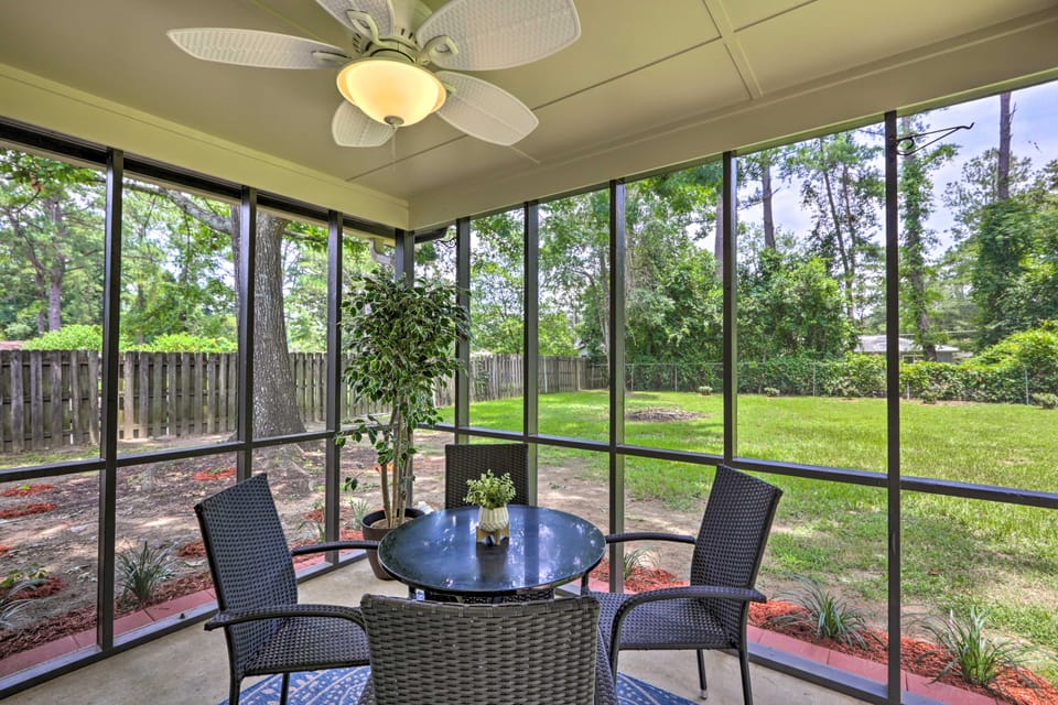 ~ 8 Mi to FSU: Bright Tallahassee Retreat! House in Tallahassee