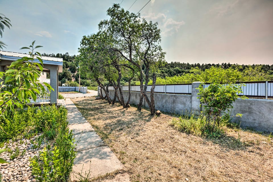 Peaceful Vadito Family Home Near Taos Valley! House in New Mexico