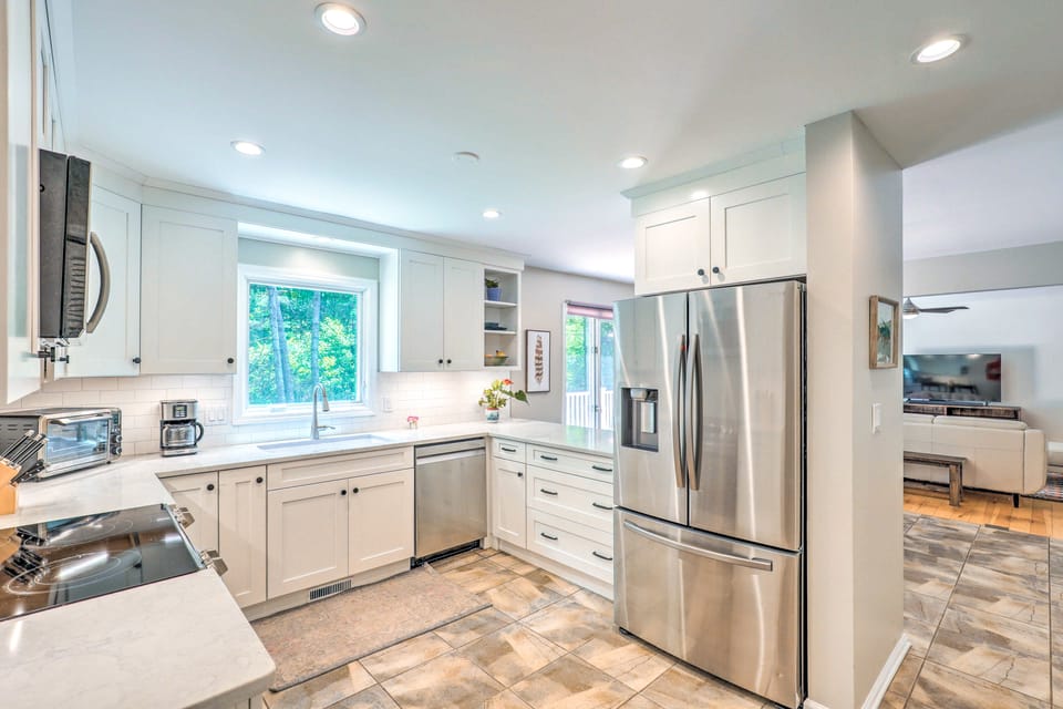 Spacious Family Home Near Hiking & Breweries! House in Asheville