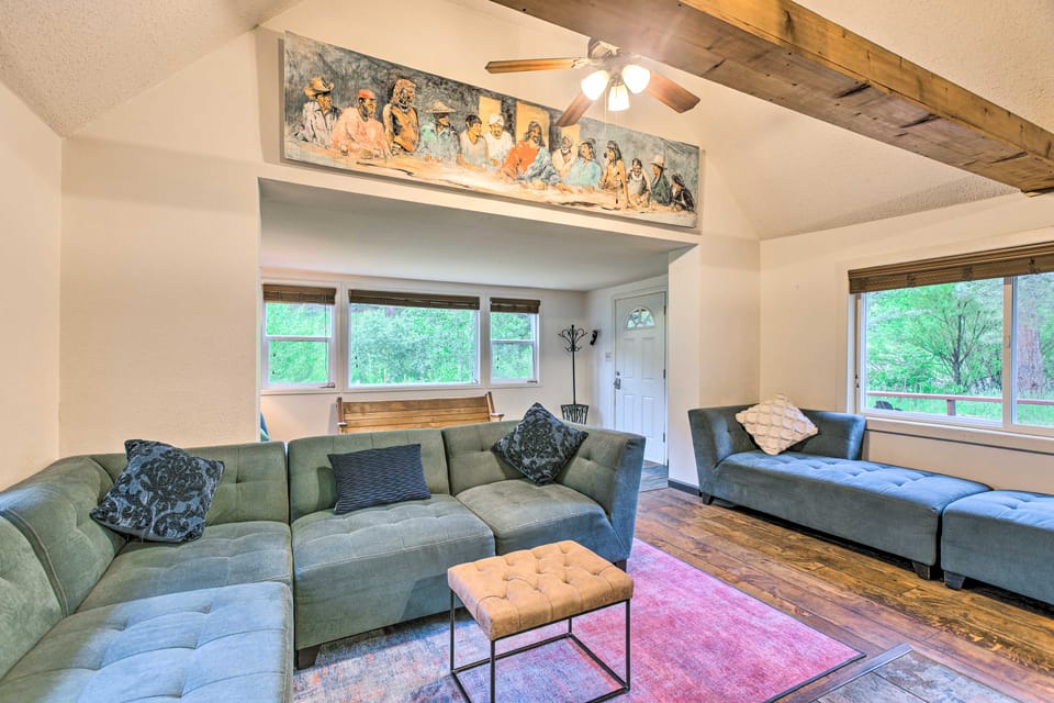 Creekside Morrison Cabin ~ 9 Mi to Red Rocks Park! House in Colorado