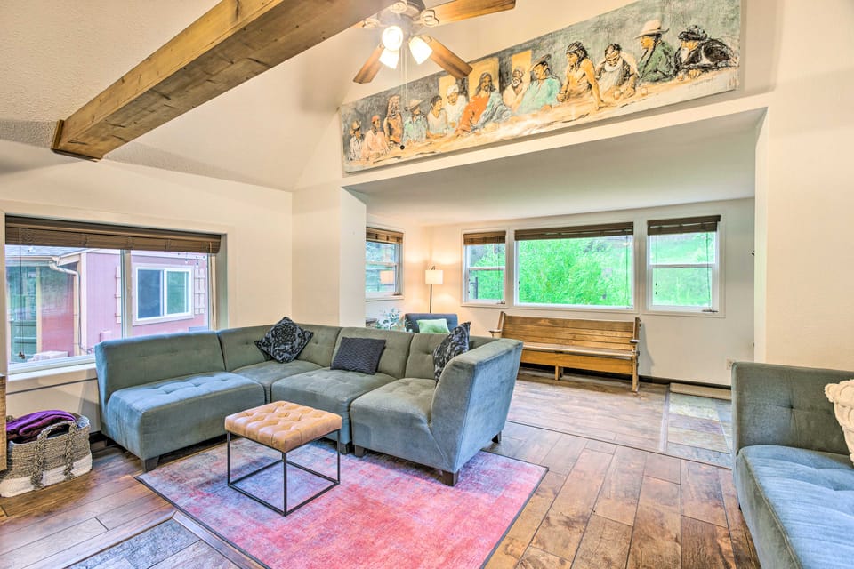 Creekside Morrison Cabin ~ 9 Mi to Red Rocks Park! House in Colorado