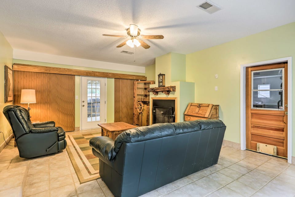 McDonough Getaway w/ Private Lake on 24 Acres House in Georgia