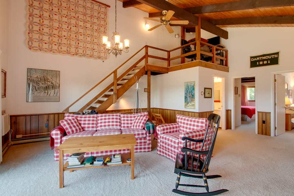 Mountaintop Condo w/ Great Mt Washington View Apartment in Glen