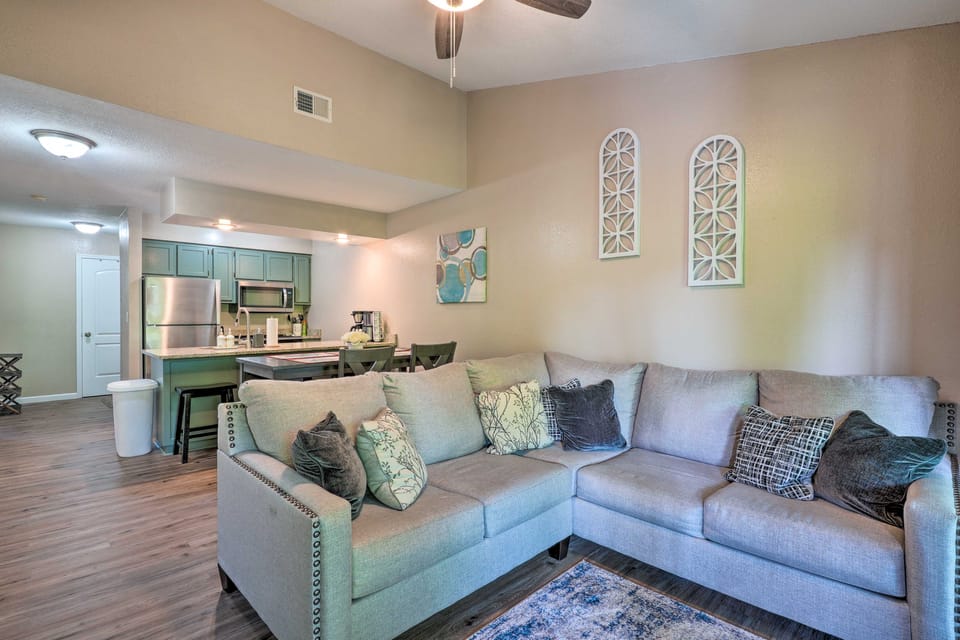 Reeds Spring Condo Near Aquarium at the Boardwalk! Apartment in Table Rock Lake