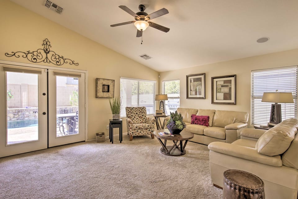 Chic Maricopa Getaway w/ Outdoor Oasis & Pool House in Maricopa