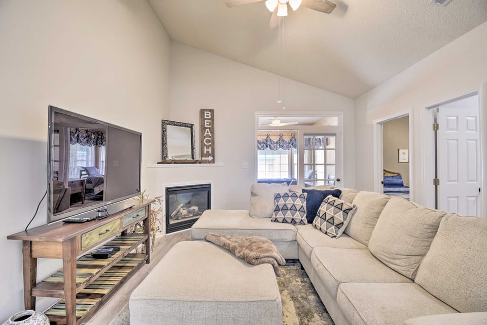 1 Mi to Myrtle Beach Access: Condo w/ Resort Perks Apartment in South Carolina