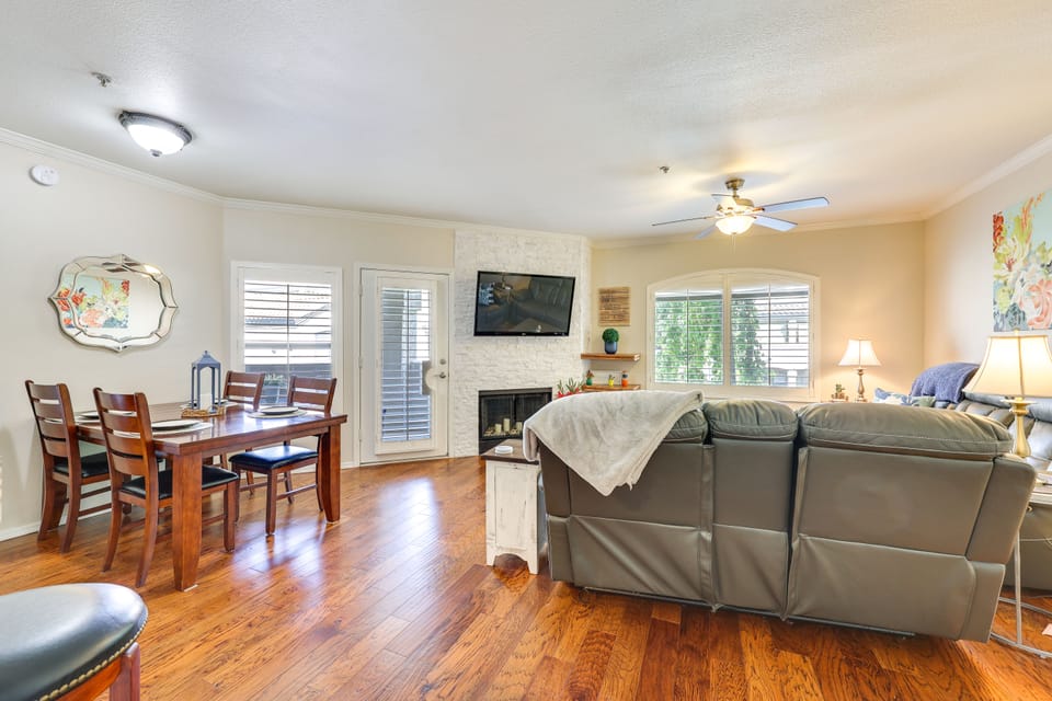 Steps to Pool! Family-Friendly Scottsdale Retreat Apartment in Scottsdale