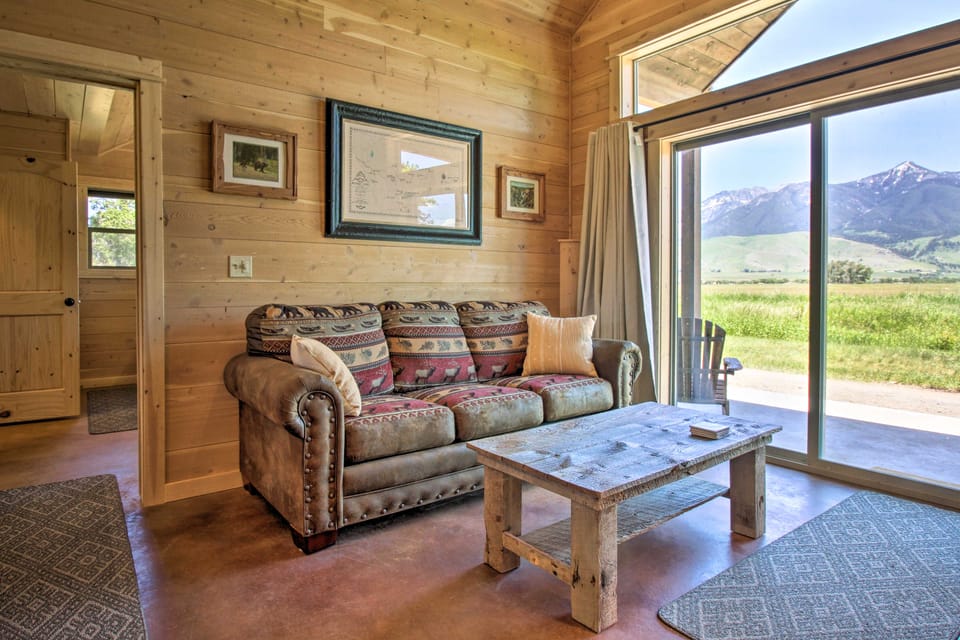 Peaceful Mtn Retreat ~ 43 Mi to Yellowstone! House in Montana