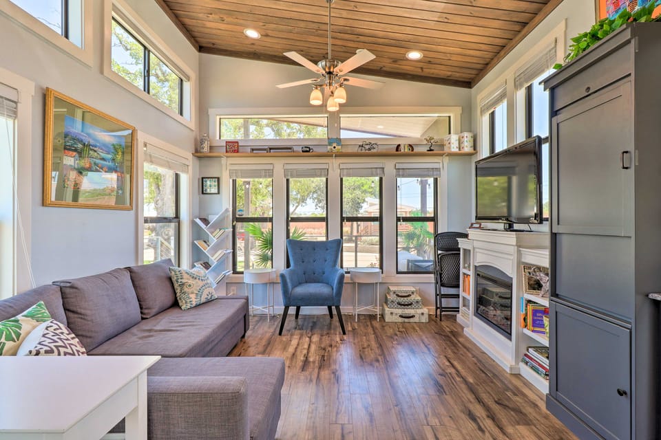 Upscale Tiny Home - Boho-Chic Austin Getaway! House in Austin