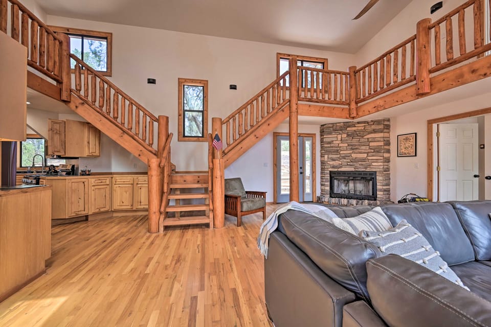 Hot Tub & Mtn View: Dog-Friendly Payson Getaway! House in Gila County