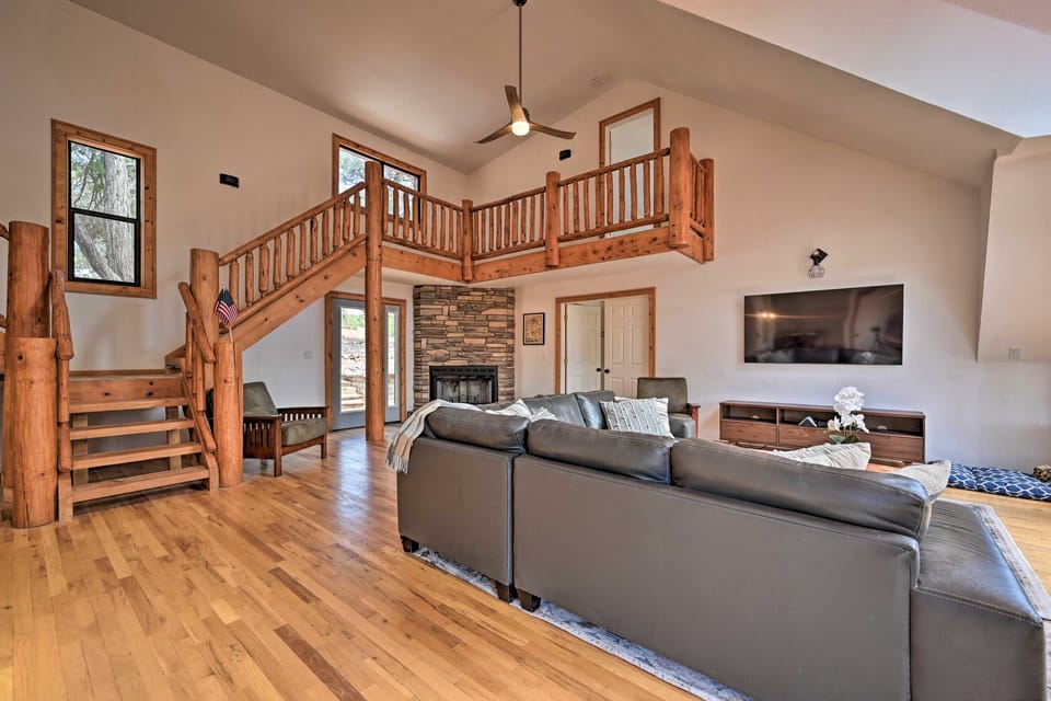 Hot Tub & Mtn View: Dog-Friendly Payson Getaway! House in Gila County