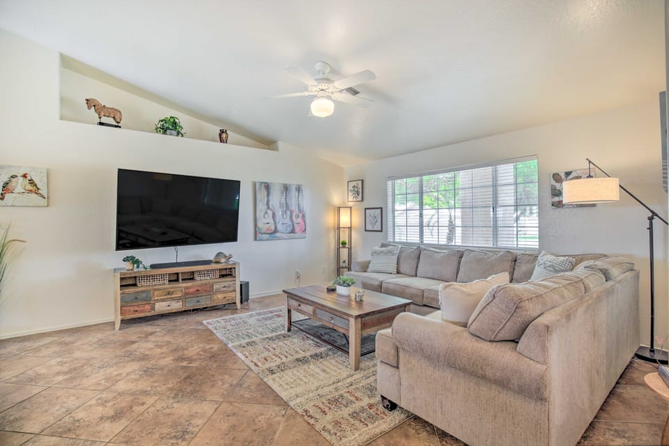 Sunny Yuma Retreat w/ Private Pool & Grill! House in Yuma