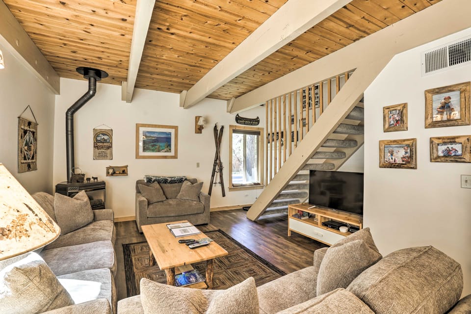 3 Mi to Lake Tahoe: Quiet Incline Village Cabin! House in Incline Village