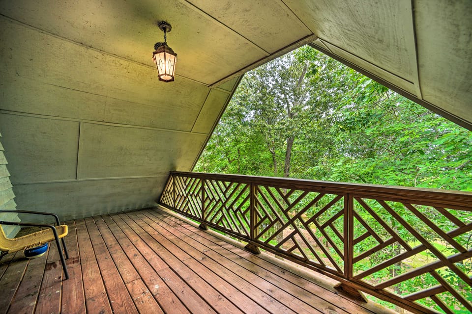 Golfer's Retreat at Kudzu Cove Cabins Resort House in Guntersville Lake