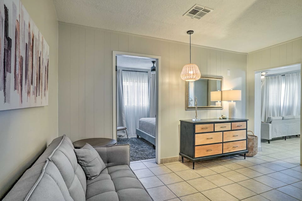 El Paso Cottage - Walk to UMC & Texas Tech! Apartment in Ciudad Juarez