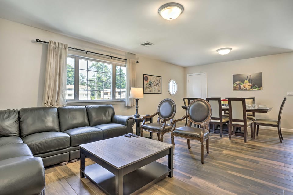 Ideally Located Glen Cove Apartment! Apartment in Long Island