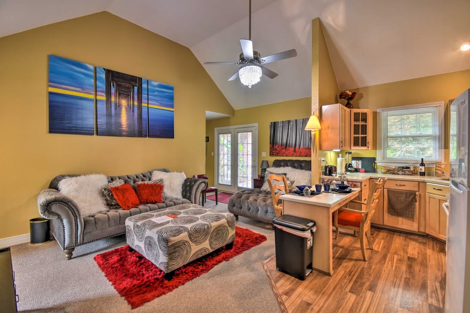 Bright Chesapeake Home Near Shopping & Dining House in Portsmouth