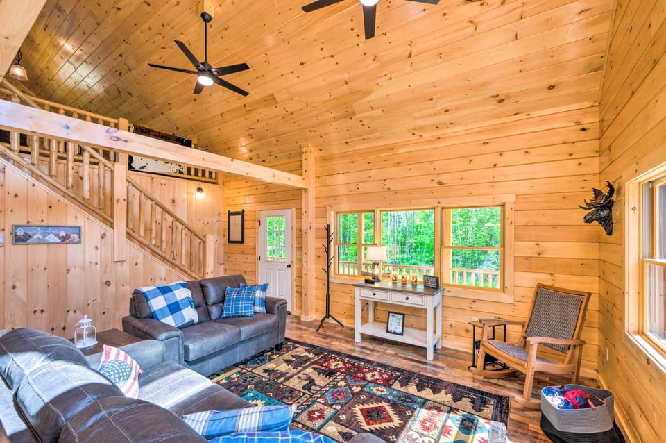 Peaceful North Haverhill Haven w/ Wood Fire Pit House in Vermont