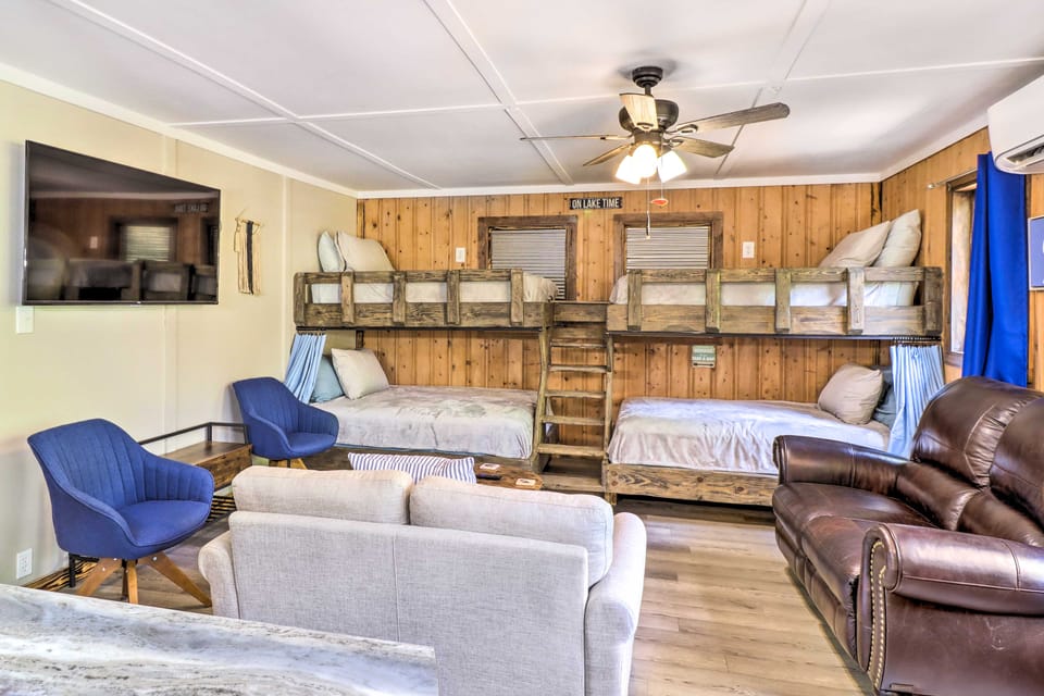 Remodeled Cabin w/ Fire Pit on Norfork Lake! House in Norfork Lake