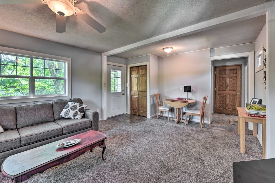 'Blue Haven' Watertown Retreat By Crow River! House in Minnesota