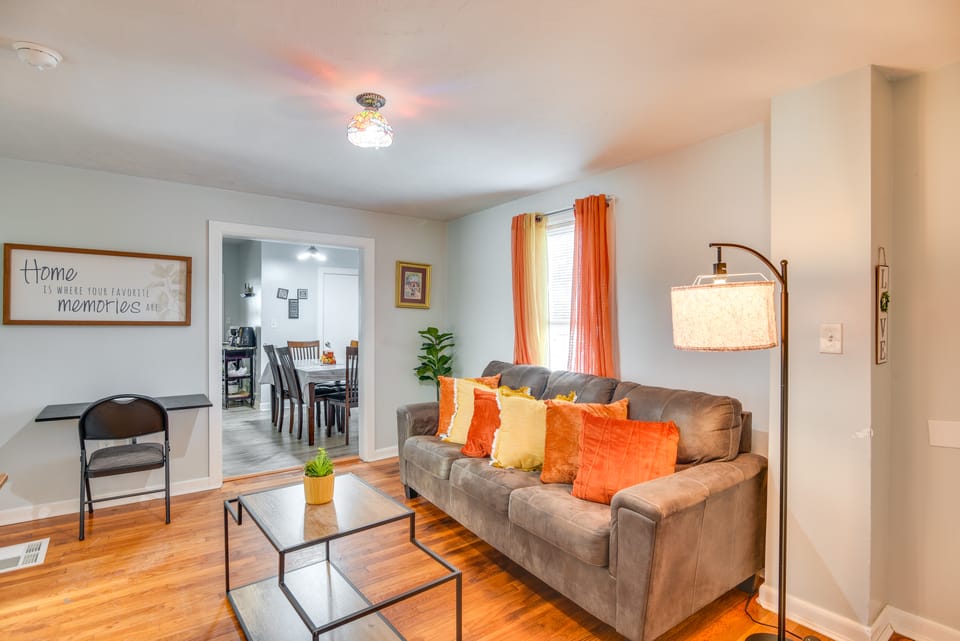 Downtown Brockton Apt < 1 Mi to Local Dining Apartment in Brockton
