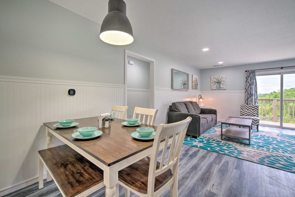 Cozy Branson Condo w/ Scenic Mountain Views Apartment in Branson