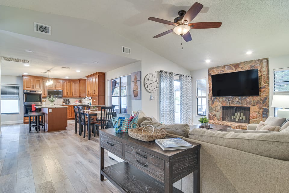 Largo Oasis w/ Pool & Grill: 6 Mi to Beach! House in Largo