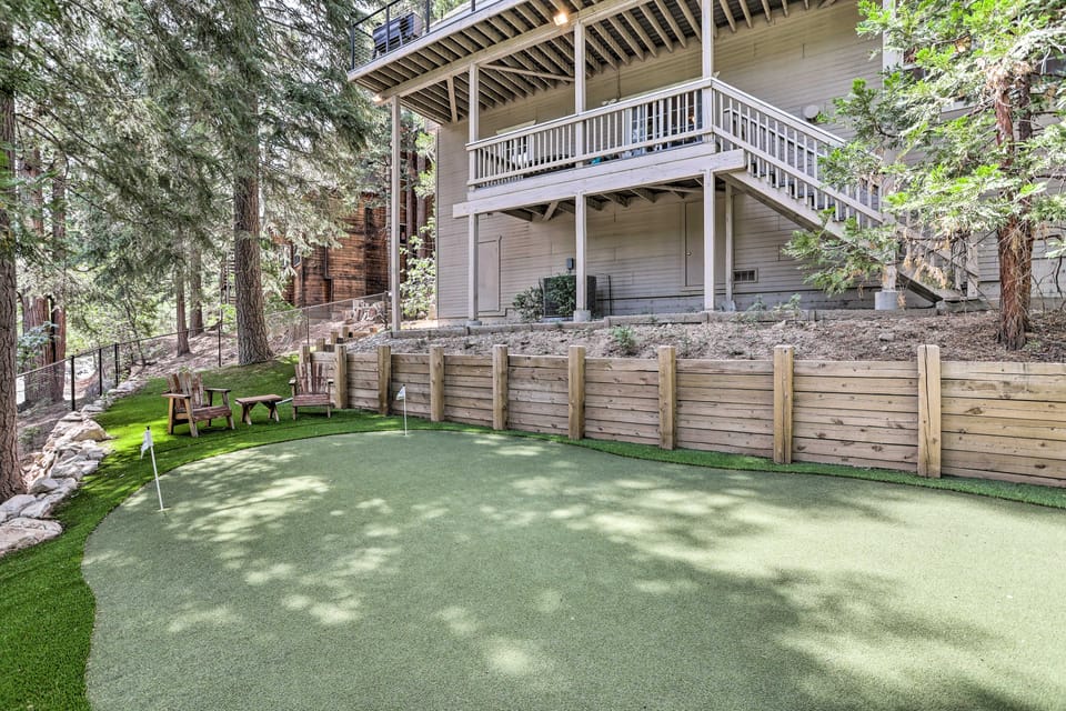 Spacious Lake Arrowhead Home w/ Putting Green House in Lake Arrowhead