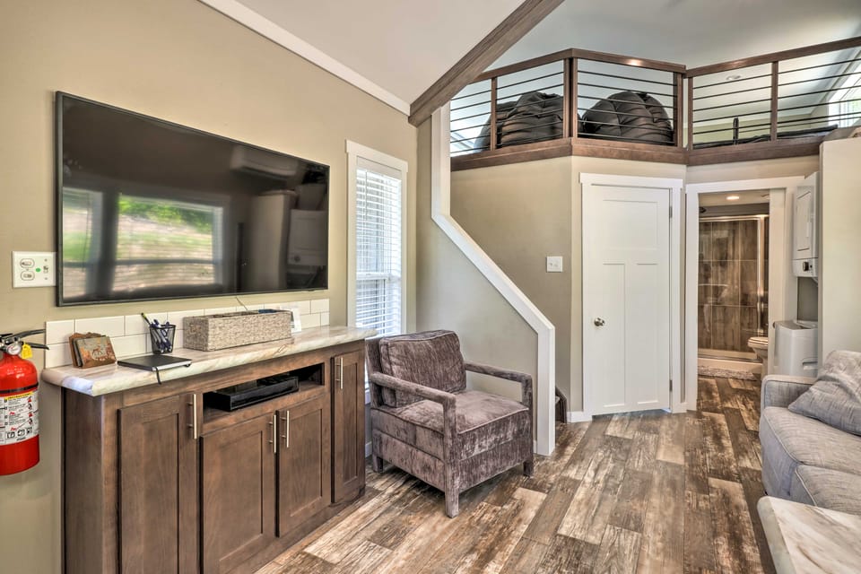 Branson Tiny Home on 52 Acres w/ Private Pond! House in Table Rock Lake