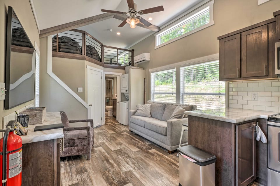 Branson Tiny Home on 52 Acres w/ Private Pond! House in Table Rock Lake