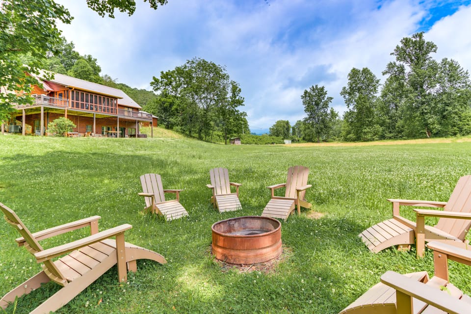Waterfront Cabin in Ellijay: Hot Tub + Game Room House in Georgia
