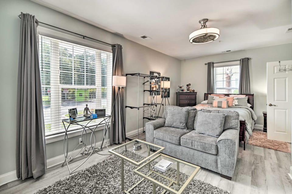 Centrally Located Studio w/ Pool in Myrtle Beach Apartment in Carolina Forest
