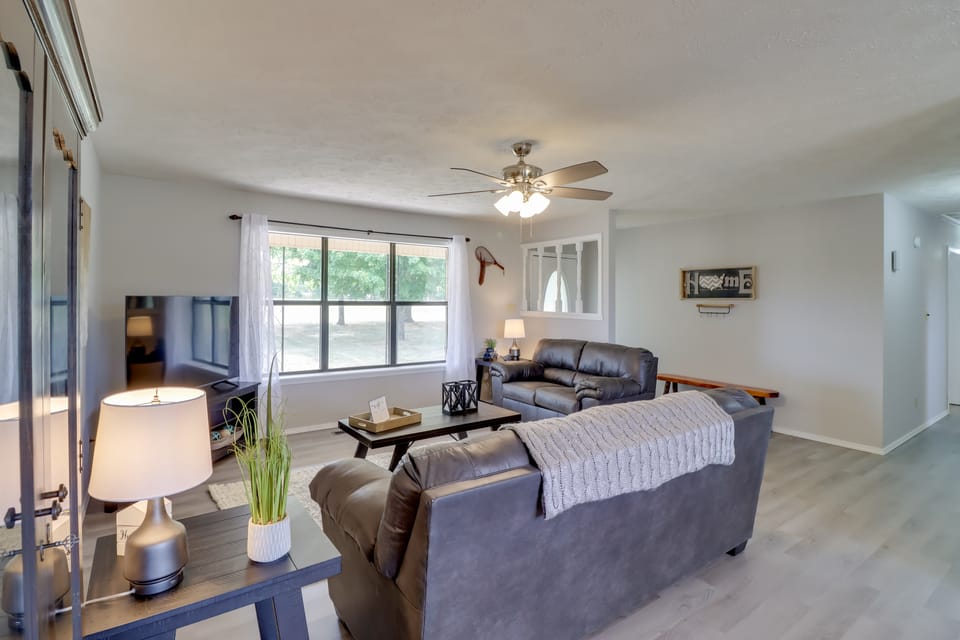 Charming Mountain Home Getaway w/ Gas Grill! House in Arkansas