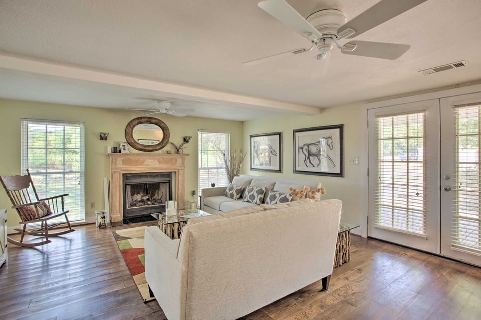 Lovely Pottsboro Home w/ Patio & Fire Pits! House in Lake Texoma