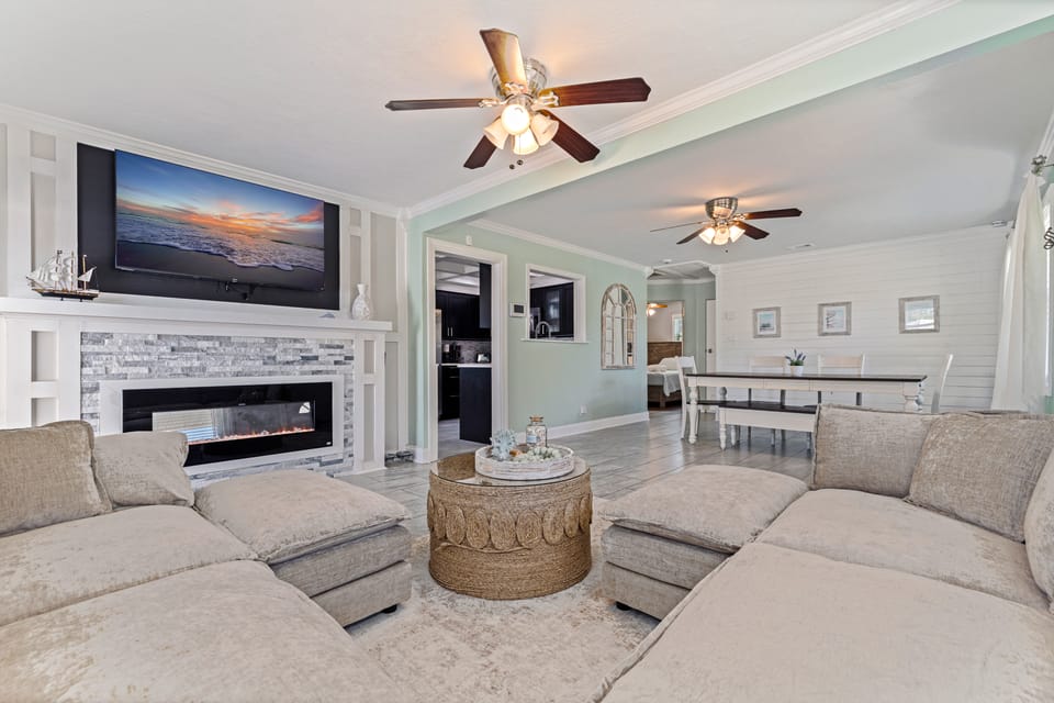 Stylish St Pete Vacation Home w/ Private Pool! House in Pinellas Park