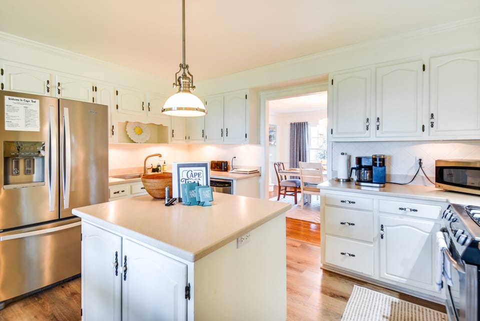Spacious Cheriton Home: 8 Mi to Cape Charles! House in Virginia