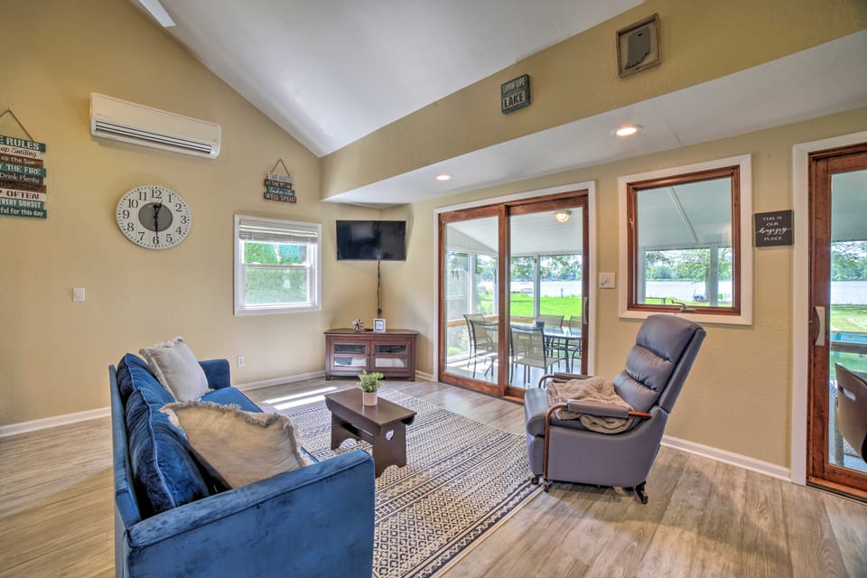 Rome City Waterfront Oasis w/ Beach & Dock! Cottage in Indiana