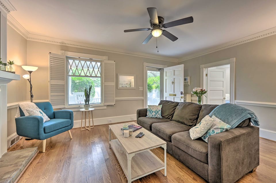 Bright Greensboro Escape ~ 1 Mi to Downtown House in Greensboro