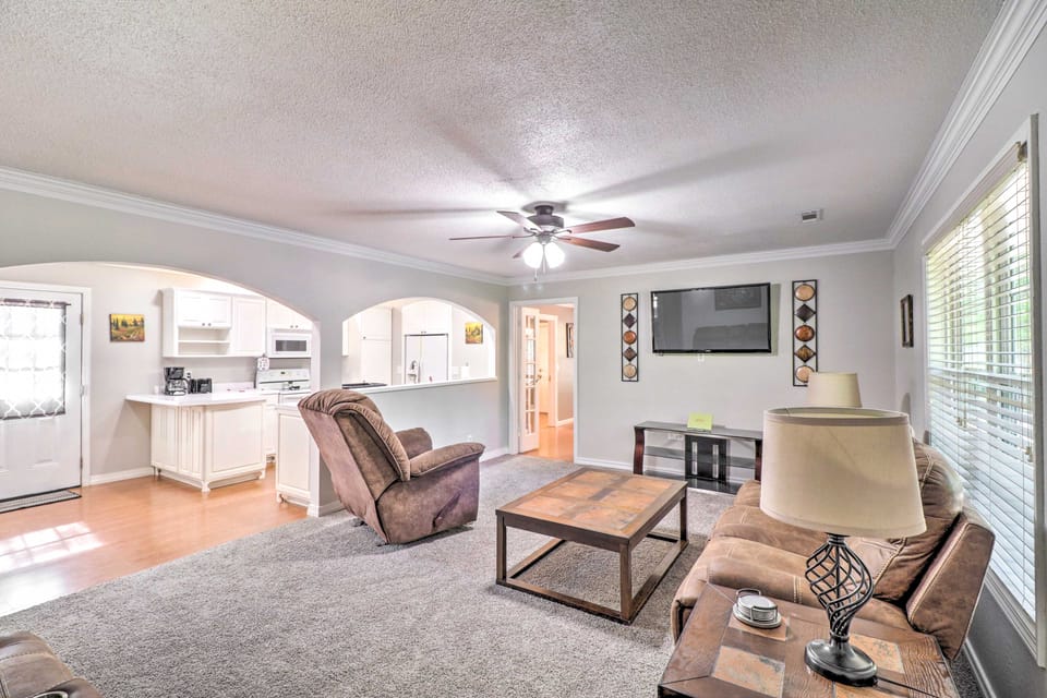 Charming Retreat < 2 Mi to Cranfield Marina! House in Norfork Lake