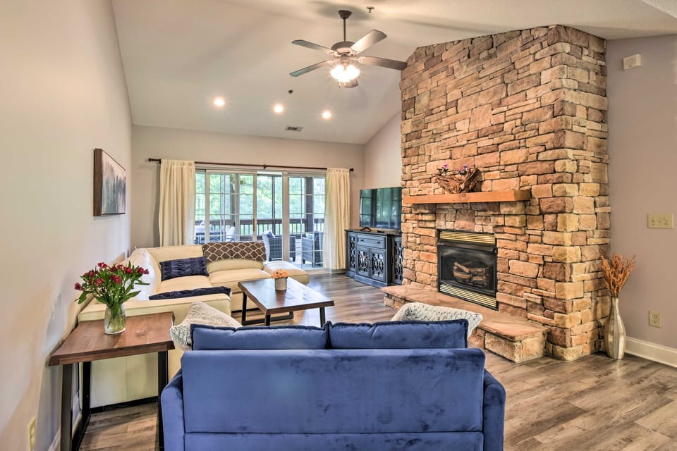 Sunny Clayton Condo on Kingwood Golf Course! Apartment in Georgia