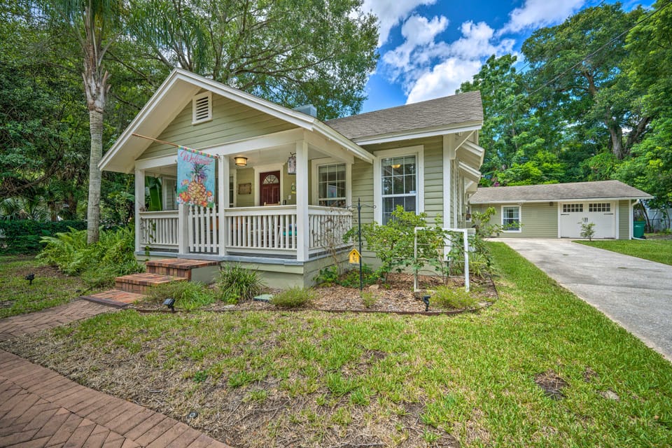 1 Mi to Lake Dora: Cottage w/ Shared Yard & Patio! Cottage in Mount Dora