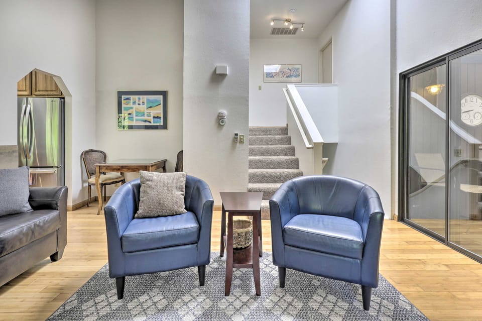 Tranquil Guerneville Home w/ Redwood Views House in Russian River