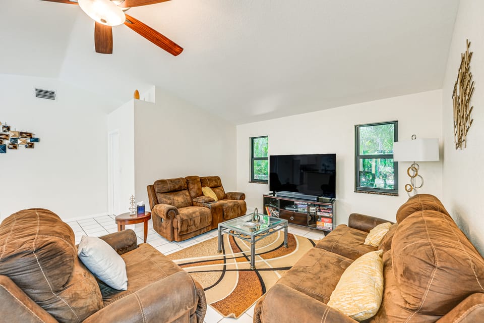 Lovely Naples Home: Backyard Oasis w/ Pool! House in Collier County