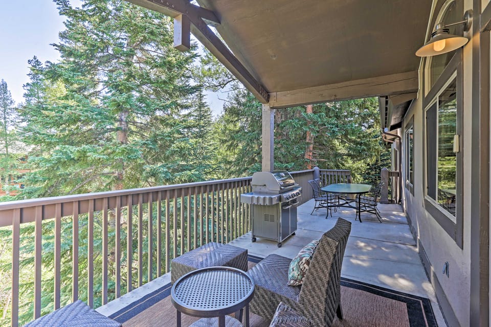 Walk to Main St: Frisco Condo w/ Furnished Deck Apartment in Frisco