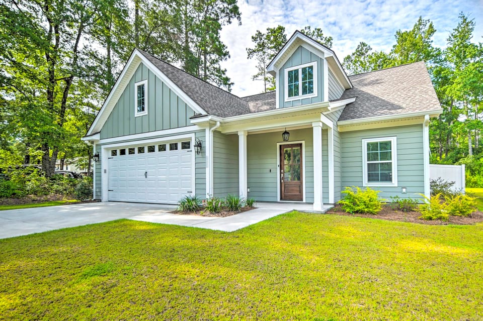 Charming Pawleys Island Home ~ 4 Mi to Beach! House in South Carolina